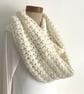 INFINITY SCARF , neckwarmer .'Stroll'  Alpaca blend. Super-soft. Cream. - Image 1