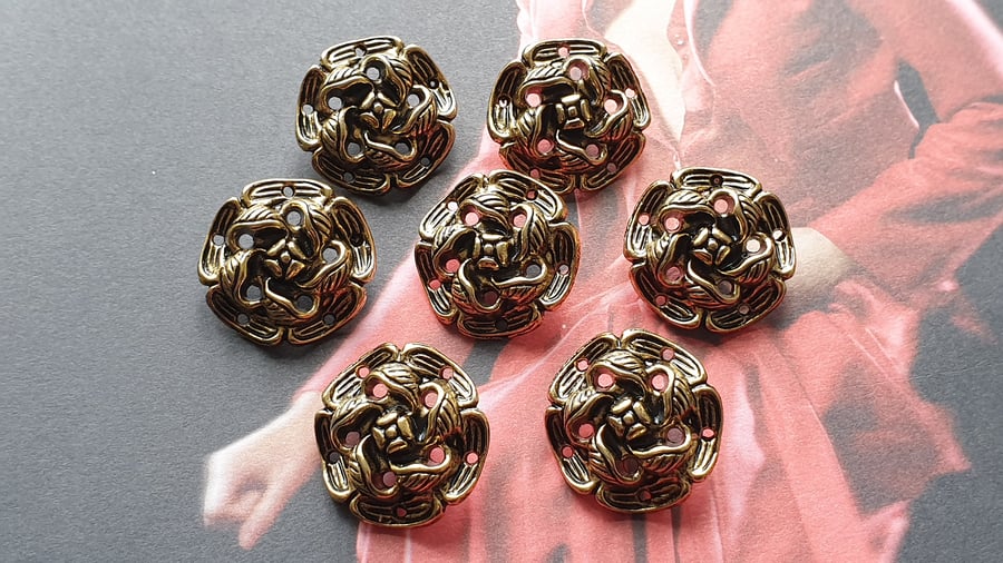 1" 25mm 40L medium weight Antique Brass shank Buttons from Italy