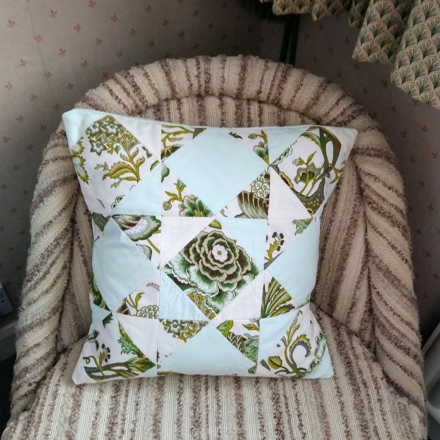 Green and cream patchwork cushion cover. 37 x 37 cm. Lined.