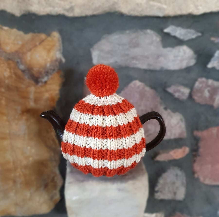 Small Tea Cosy for 2 Cup Tea Pot, Cornish Style, Hand Knitted