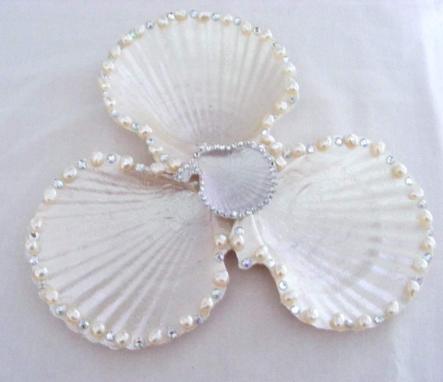 Metallic pearl shell trinket dish with freshwater pearls and crystals.