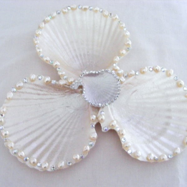 Metallic pearl shell trinket dish with freshwater pearls and crystals.
