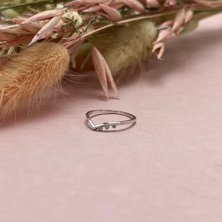 Wishbone Trilogy Ring Size - F.5 (UK) - Folksy