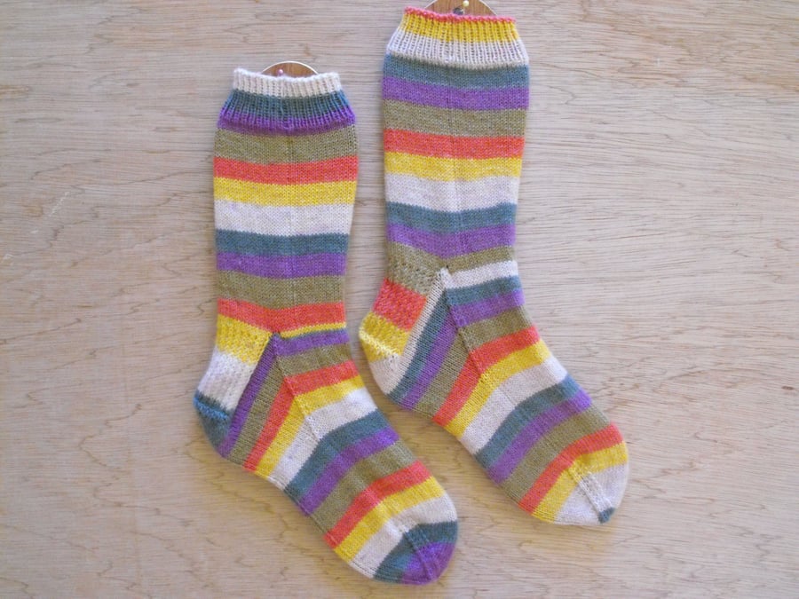 Hand knitted socks: Dr. Who-LARGE, size 9-11