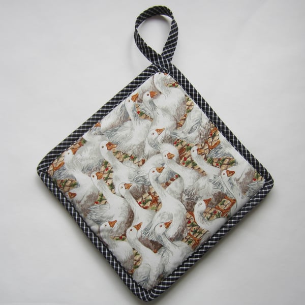 Geese Pot Holder