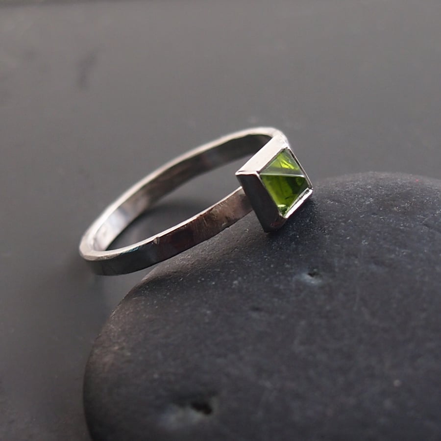 Peridot Pyramid Stacking Sterling Silver Ring.