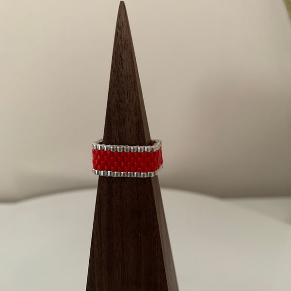 Vibrant and colourful red beaded ring