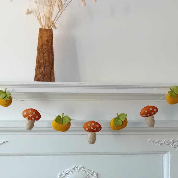 Hand Sewn Bunting Garland of Pumpkins and Toadstools