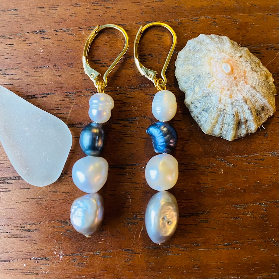 Multicolour Baroque pearl earrings - BPE08