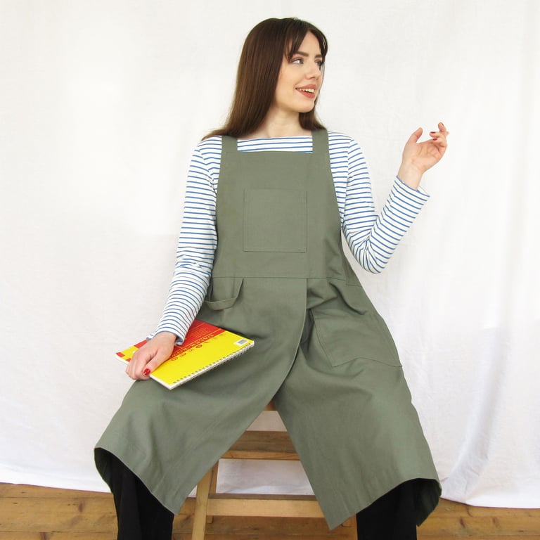 Crossback Potters Apron, Split Leg, Tough Canvas. Dusty Green No4:5