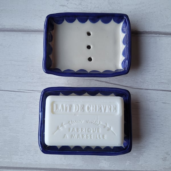 Blue scolloped soap dish