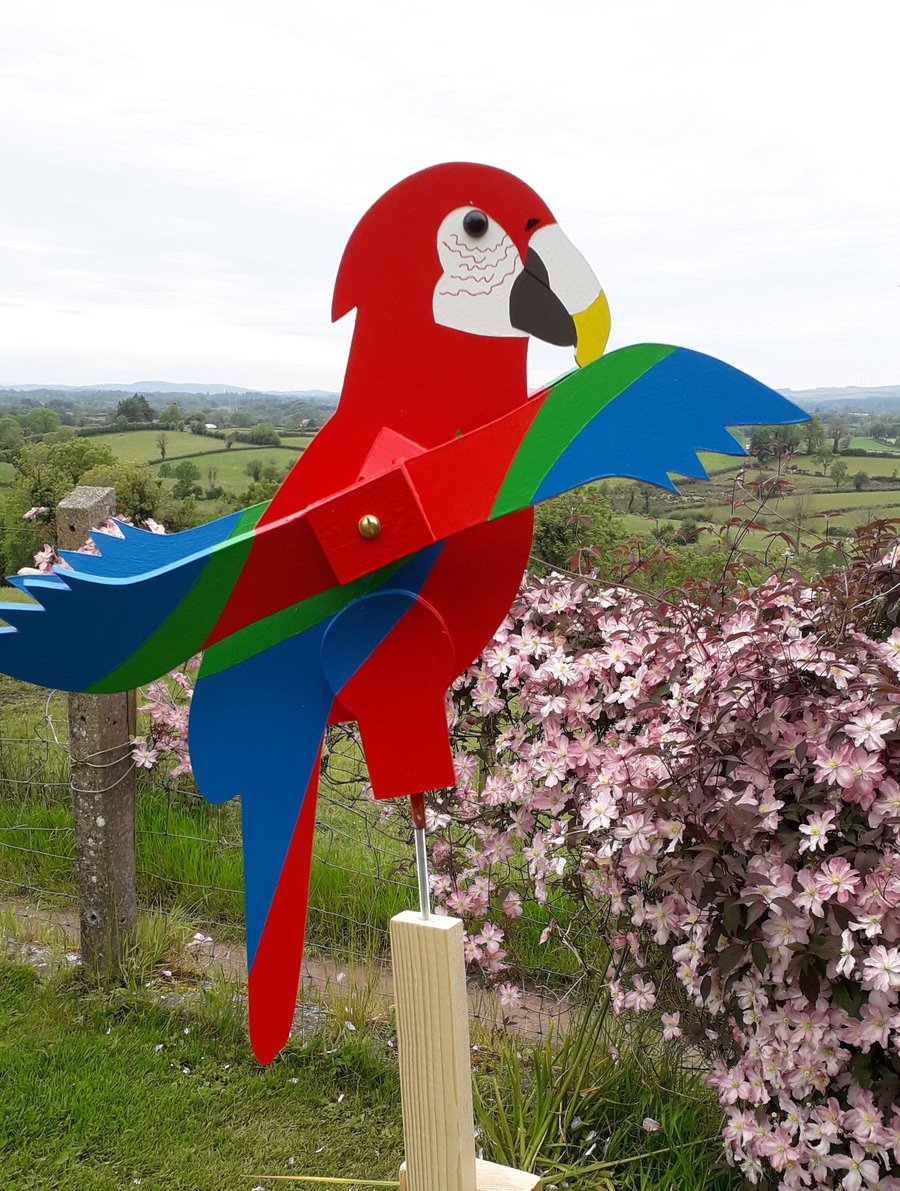 Whirligig Red Macaw