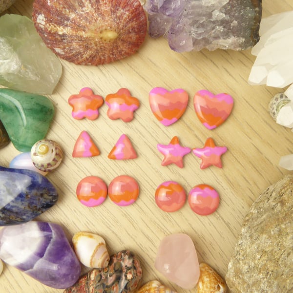 Burnt Orange, Coral Pink, Peach Stud Earrings with Wavy Stripes