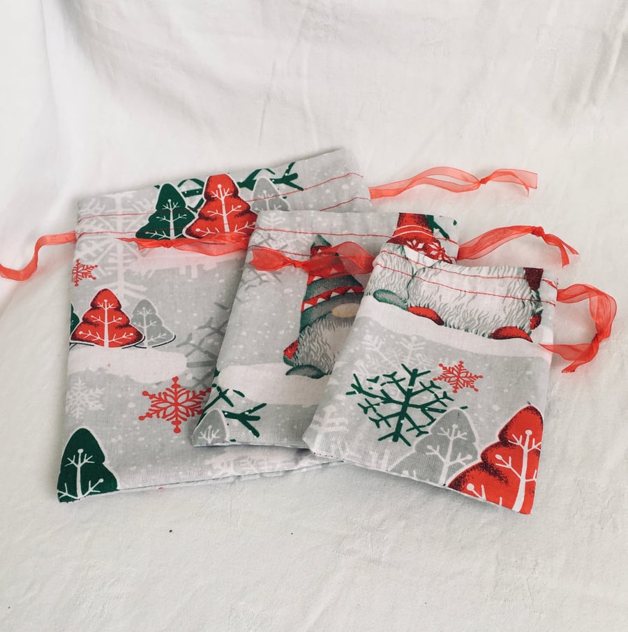 Christmas Gift Bags, Drawstring Gift Bags, Set of Fabric Bags, Reusable Bags.