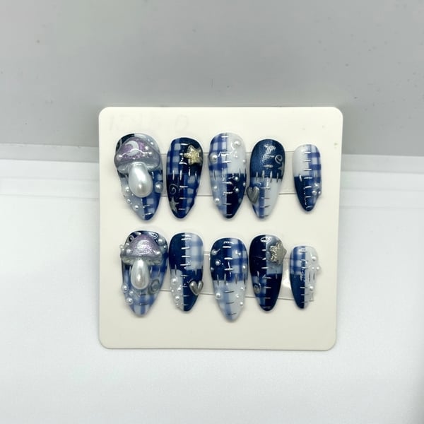 Mushroom Press on Nails