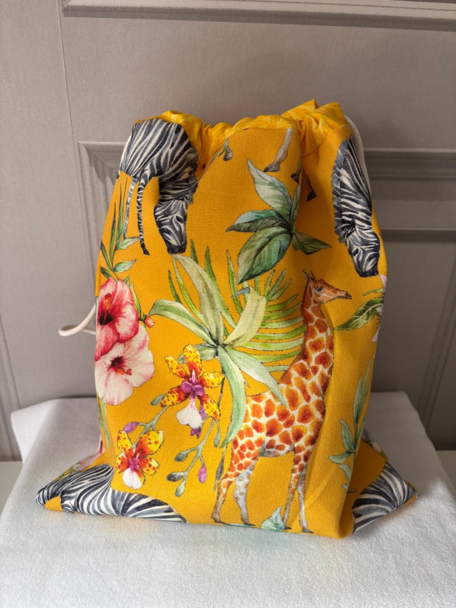Zoo themed drawstring bag