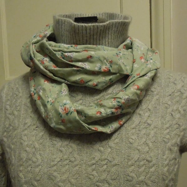 Mint green Floral Print Twist Scarf 