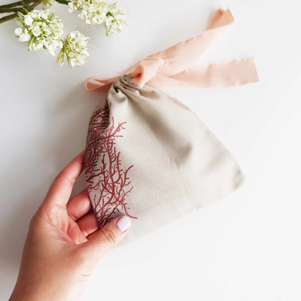 Eco-friendly Japanese Algae print gift pouch with silk drawstring