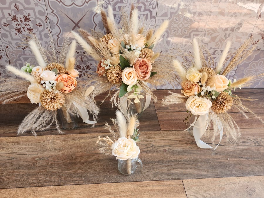 Stunning Peachy Pampas Set 