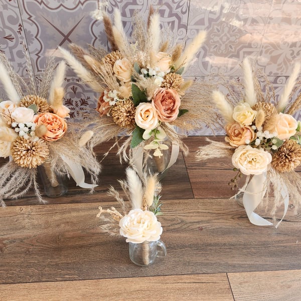 Stunning Peachy Pampas Set 