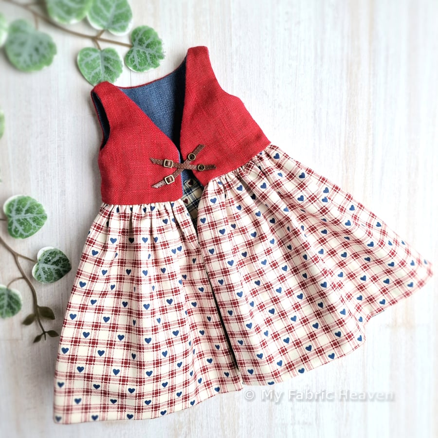 PDF Doll's Pinafore Dress Sewing PATTERN, Easy Photo-tutorial