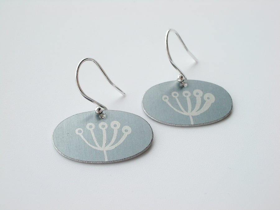 Grey oval earrings with cow parsley print