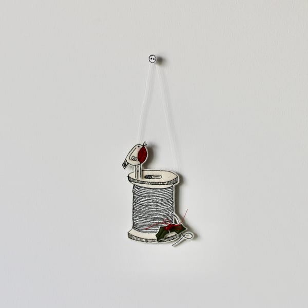 'Cotton Reel, Robin and Holly'-Hanging Decoration