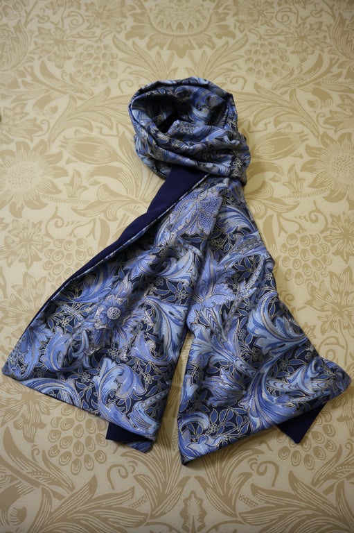 William Morris Scarf Single Stem Blue