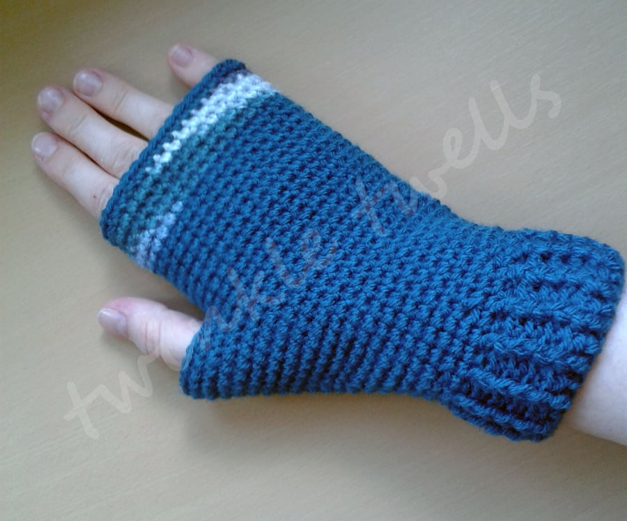 Crochet Fingerless Gloves - Teal Small-Medium