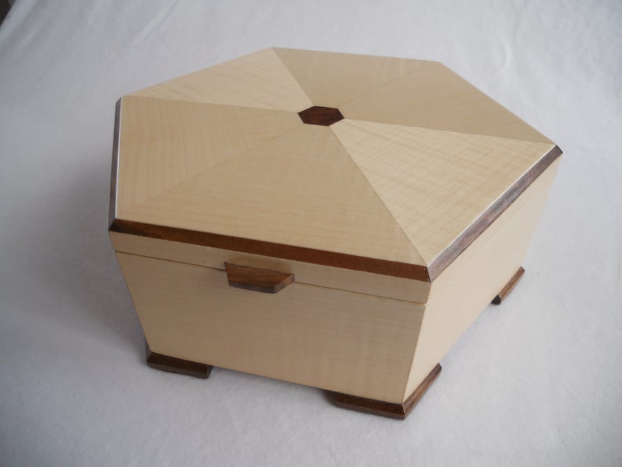 Hexagonal Jewellery Box (Sycamore & Walnut)