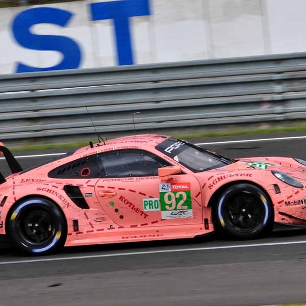 Porsche 911 RSR Pink Pig 24 Hours of Le Mans 2018 18"X12" Print