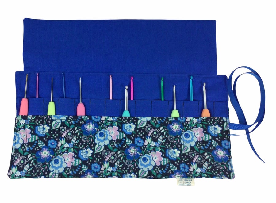 Crochet hook case in Liberty floral fabric, Ergonomic hook organiser, roll up ca
