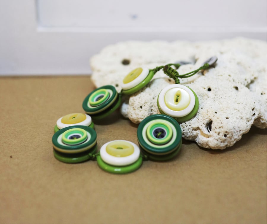 Green and yellow Story - Vintage Button Adjustable Bracelet