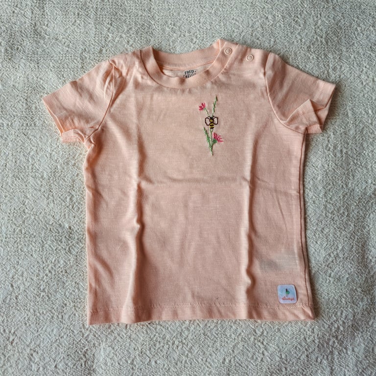 Bee, T-shirt, age 6-12 months, hand embroidered