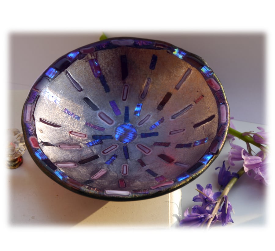 Fused Glass Bowl Round 12cm Blueberry Cranberry  Dichroic 031