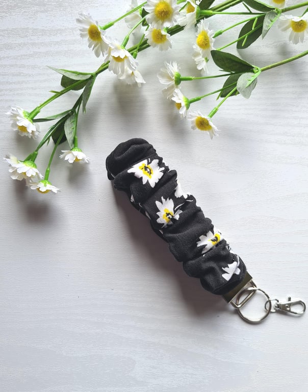 Black White Daisy Scrunchie Wristlet Keychain Sot Cotton Fabric Key Fob
