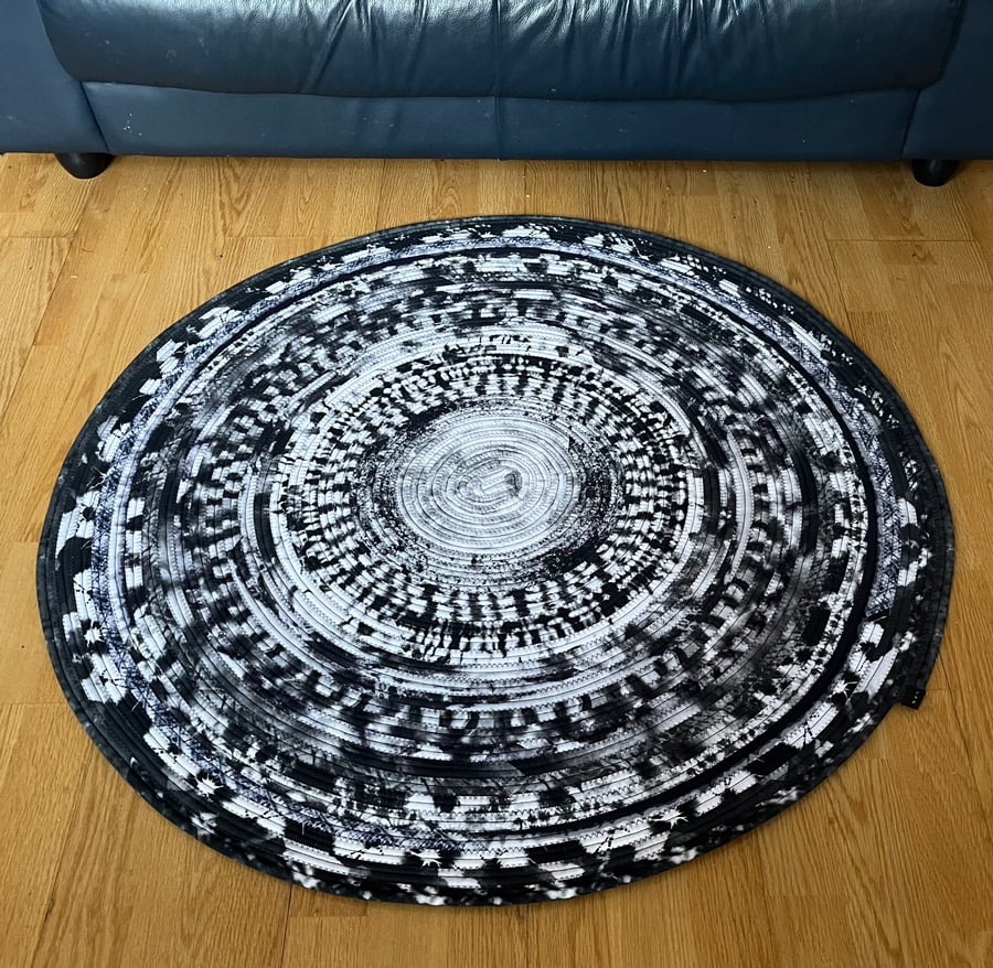 Hand Made Jelly Roll Rug - Black and White