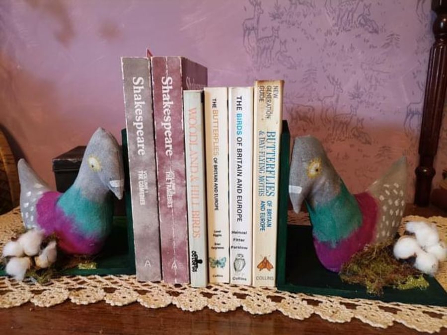 Primitive textile art pigeon bookends sculpture, textile art, home decor