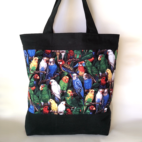 Multicoloured parrots tote bag with red lining
