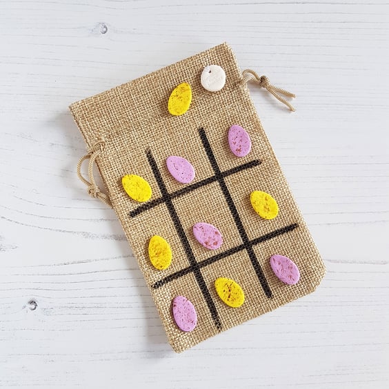 Mini Eggs Easter Tic Tac Toe set, choose your colours