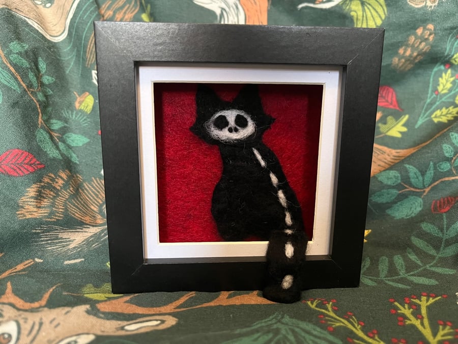 Skeleton cat frame