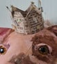 Piggy king mini faux taxidermy wall sculpture - Image 4