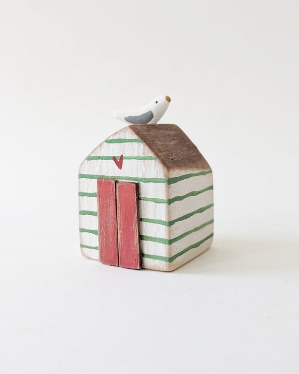 Hand Painted Wooden Beach Hut with Seagull 