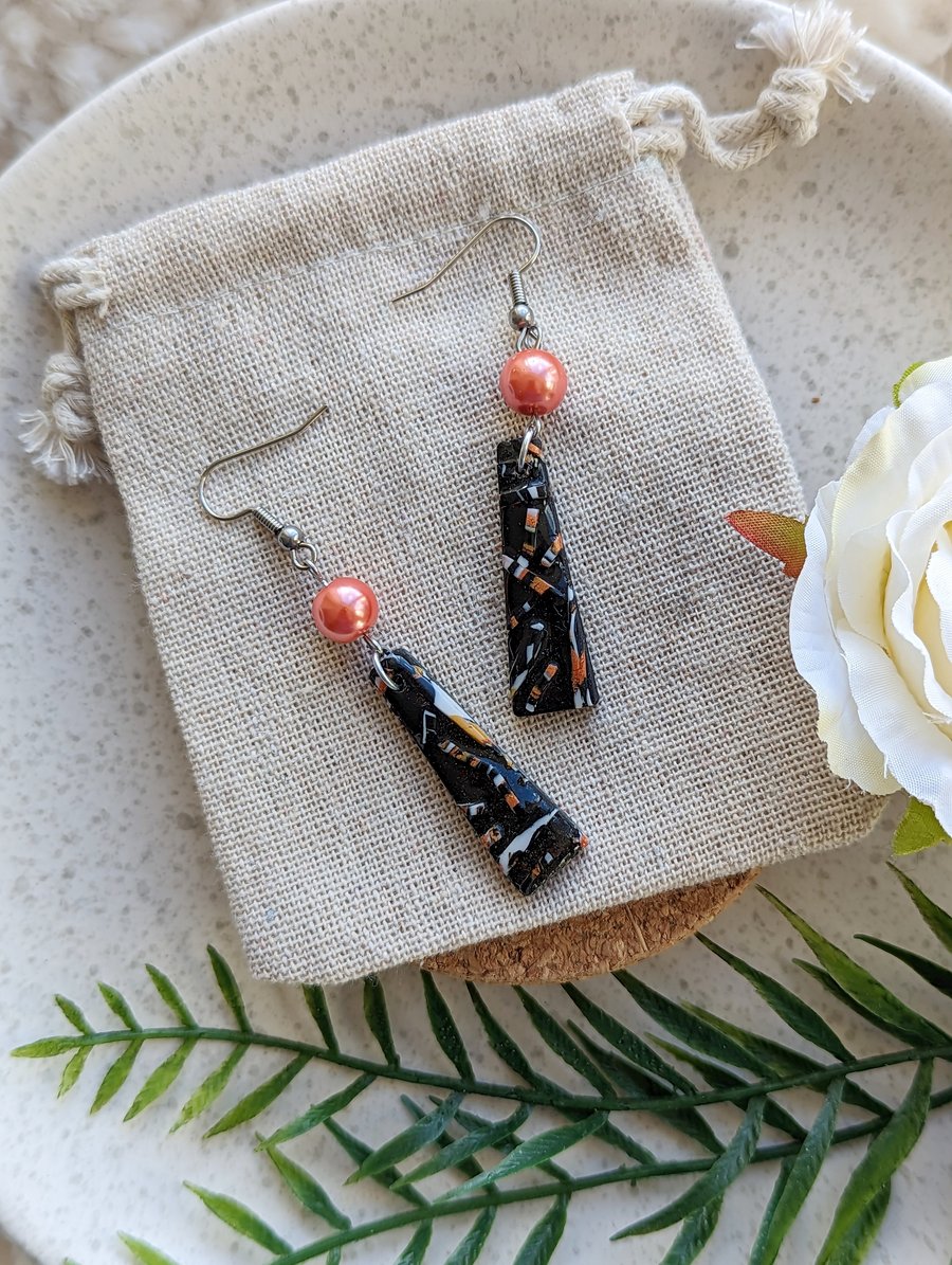 Jazzy Black & Pearl Earrings