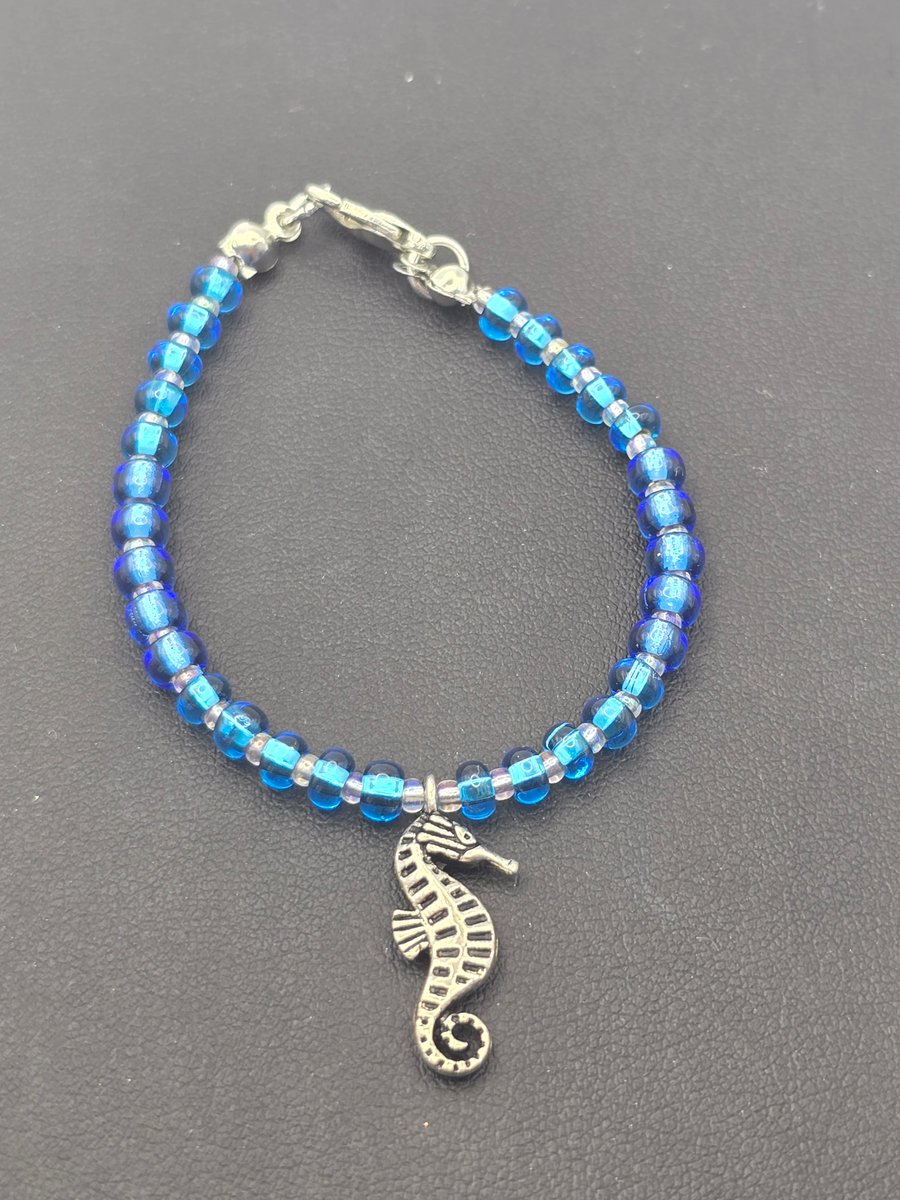Kids seahorse bracelet 