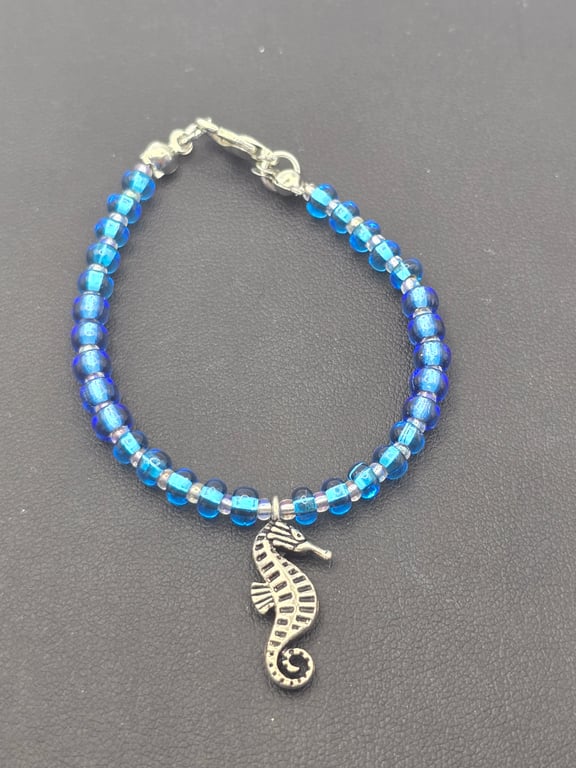 Kids seahorse bracelet 