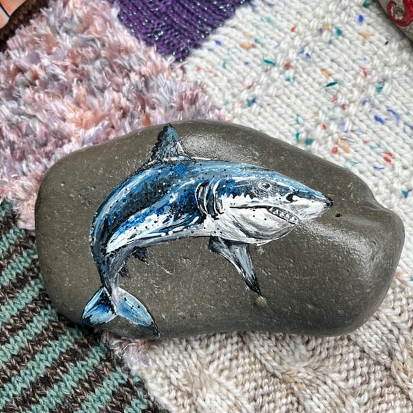 Blue shark hand painted and varnished paper weight stone 