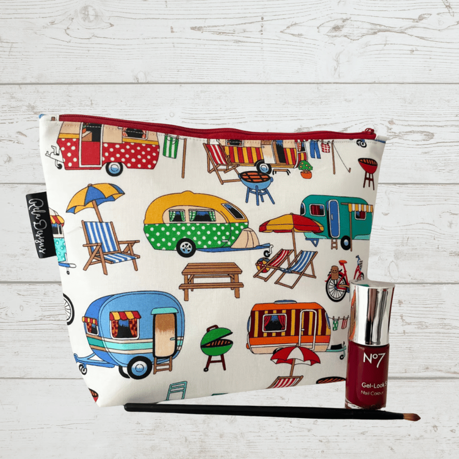 Makeup bag, retro caravan print 