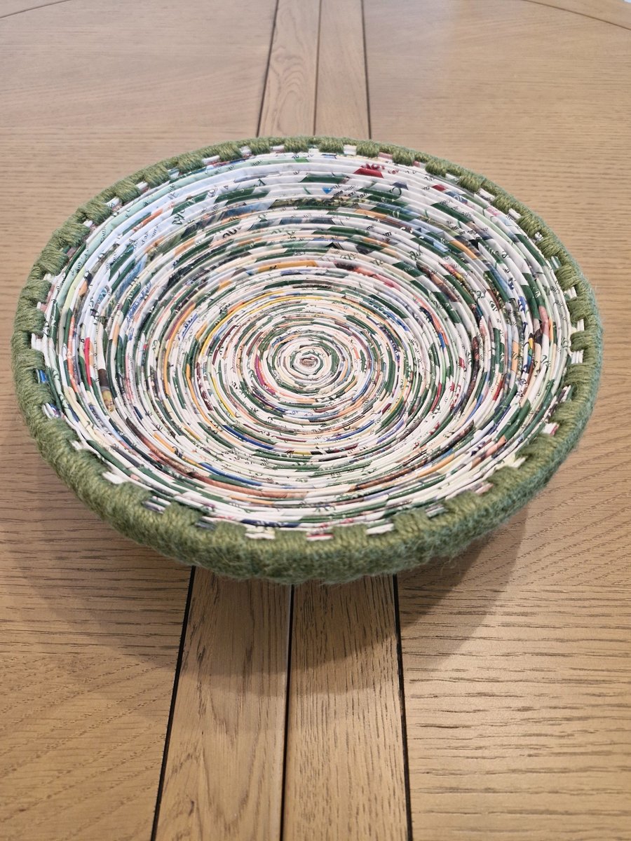Recycled paper bowl
