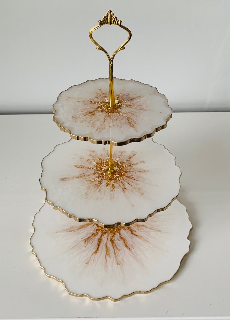 Beautiful Three Tiers Resin Cake Stand